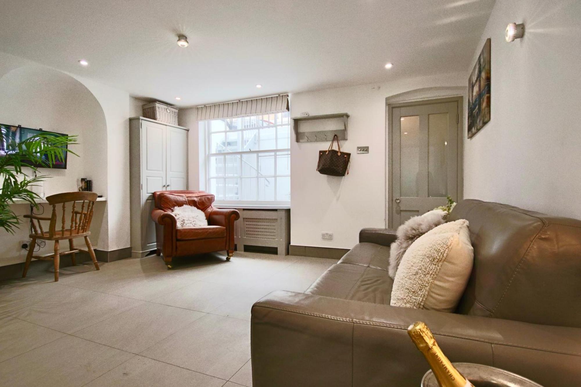 Victoria Belgravia Townhouse Lejlighed London Eksteriør billede